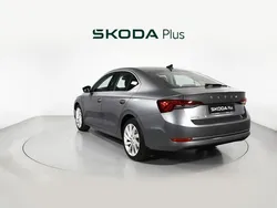 Gris Usado 2024 Skoda Octavia Style | 30.900 € (Precio justo)