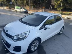 Blanco Usado 2017 Kia Rio Berlina | 8600 € (Buen precio)
