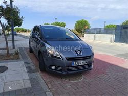 Gris / plata Usado 2012 Peugeot 5008 Monovolumen | 4500 € (Precio justo)