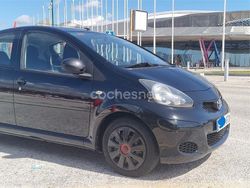 Negro Usado 2010 Toyota Aygo Utilitario | 5200 € (Precio justo)