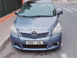 Gris / plata Usado 2009 Toyota Verso Live Monovolumen | 5999 € (Un poco caro)