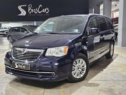 Azul Usado 2013 Lancia Voyager Platinum Monovolumen | 12.999 € (Precio justo)