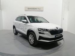 Blanco Usado 2024 Skoda Karoq Ambition SUV | 29.500 € (Caro)