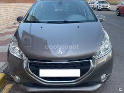 Gris / plata Usado 2013 Peugeot 208 Active Utilitario | 7700 € (Un poco caro)