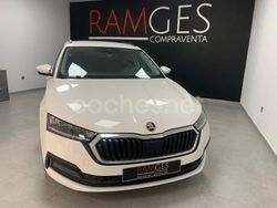 Blanco Usado 2021 Skoda Octavia Ambition Berlina | 15.490 € (Buen precio)