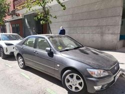 Gris Usado 2001 Lexus IS200 Berlina | 5900 €