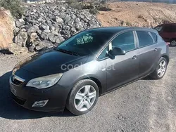 Gris / plata Usado 2012 Opel Astra Selective Berlina | 3800 € (Precio justo)