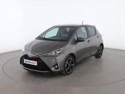 Gris Usado 2018 Toyota Yaris Hybrid Utilitario | 15.299 € (Precio justo)