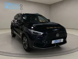 Negro Usado 2022 MG ZS Luxury Berlina | 19.975 € (Buen precio)