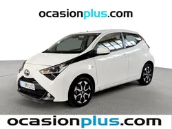 Blanco Usado 2021 Toyota Aygo X-play Utilitario | 14.091 € (Precio justo)