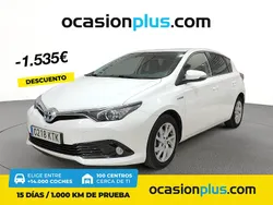 Blanco Usado 2019 Toyota Auris Hybrid Active Berlina | 16.890 € (Un poco caro)