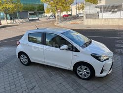 Blanco Usado 2018 Toyota Yaris Hybrid Advance Berlina | 12.899 € (Buen precio)