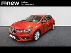 Rojo Usado 2020 Renault Mégane IV Zen Berlina | 16.900 € (Un poco caro)