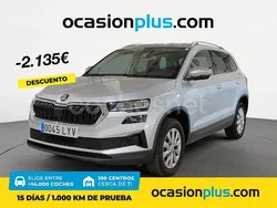 Gris / plata Usado 2022 Skoda Karoq Ambition SUV | 23.490 € (Precio justo)