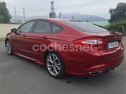 Rojo Usado 2017 Ford Mondeo ST-Line Berlina | 16.500 € (Buen precio)