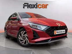 Rojo Usado 2024 Hyundai i20 Berlina | 16.890 € (Precio justo)