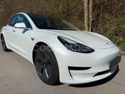 Eléctrico Usado 2020 Tesla Model 3 Berlina | 19.990 € (Buen precio)