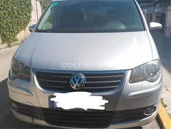 Gris / plata Usado 2010 VW Touran Advance Monovolumen | 4900 € (Super precio)