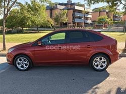 Rojo Usado 2008 Ford Focus Trend Berlina | 2990 € (Precio justo)