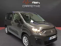 Gris Usado 2023 Fiat Doblò Monovolumen | 25.300 €