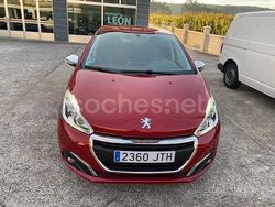 Granate Usado 2016 Peugeot 208 Style Utilitario | 8600 € (Un poco caro)