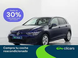 Azul Usado 2022 VW Golf VIII Life Berlina | 24.790 € (Precio justo)