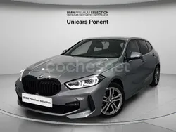 Gris / plata Usado 2024 BMW 118 Comfort Edition Utilitario | 32.800 € (Precio justo)
