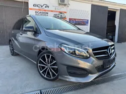 Gris / plata Usado 2018 Mercedes B200 Monovolumen | 18.500 € (Buen precio)