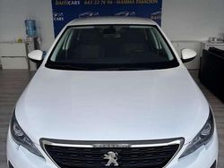 Blanco Usado 2018 Peugeot 308 Access Utilitario | 9650 € (Un poco caro)