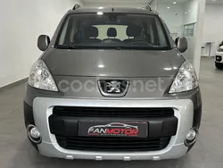 Gris / plata Usado 2009 Peugeot Partner Tepee Outdoor Monovolumen | 6990 € (Precio justo)