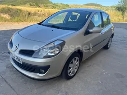 Beige Usado 2007 Renault Clio II Authentique Berlina | 4490 € (Un poco caro)