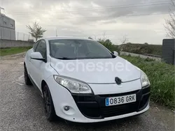 Blanco Usado 2009 Renault Mégane III Dynamique Berlina | 2999 € (Precio justo)