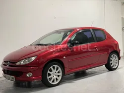 Granate Usado 2001 Peugeot 206 GTi Berlina | 2500 € (Precio justo)