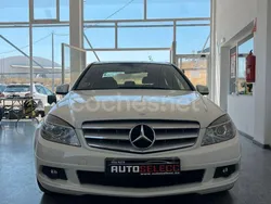 Blanco Usado 2010 Mercedes C200 Avantgarde Berlina | 9300 € (Precio justo)