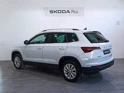 Blanco Usado 2022 Skoda Karoq Ambition SUV | 26.500 € (Un poco caro)