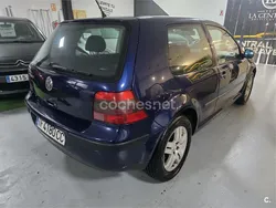 Azul Usado 2000 VW Golf IV Conceptline Berlina | 2500 € (Un poco caro)