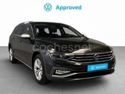 Gris / plata Usado 2022 VW Passat Alltrack Familiar | 34.290 € (Precio justo)