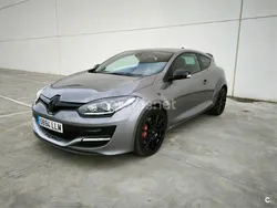 Gris / plata Usado 2014 Renault Mégane III Trophy Coupe | 33.000 €