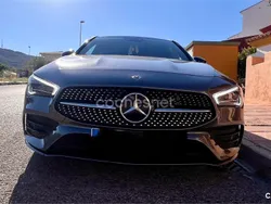 Gris / plata Usado 2020 Mercedes CLA200 Shooting Brake Familiar | 26.999 € (Buen precio)