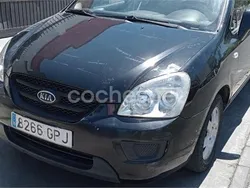 Negro Usado 2009 Kia Carens Monovolumen | 3350 €