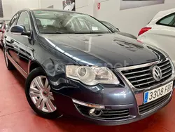 Azul Usado 2007 VW Passat Advance Berlina | 4499 € (Buen precio)