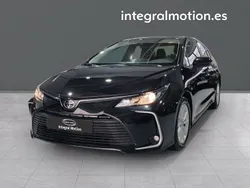 Otros Usado 2023 Toyota Corolla Active Berlina | 23.900 € (Un poco caro)