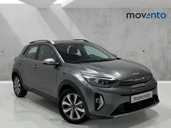 Gris Usado 2024 Kia Stonic SUV | 19.990 € (Precio justo)