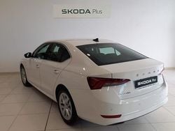Blanco Nuevo 2025 Skoda Octavia G-TEC Ambition | 22.900 €