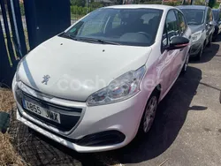Blanco Usado 2016 Peugeot 208 Access Utilitario | 6999 € (Precio justo)