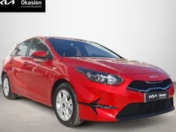 Rojo Nuevo 2024 Kia Ceed Berlina | 21.990 € (Buen precio)