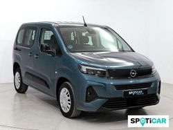 Azul Usado 2024 Opel Combo Business Berlina | 20.950 € (Un poco caro)