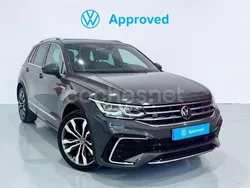 Gris / plata Usado 2023 VW Tiguan R-line SUV | 42.900 €
