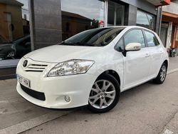 Blanco Usado 2011 Toyota Auris Active Berlina | 7990 € (Precio justo)