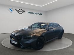 Gris / plata Usado 2025 BMW M5 Comfort Edition Berlina | 149.900 €